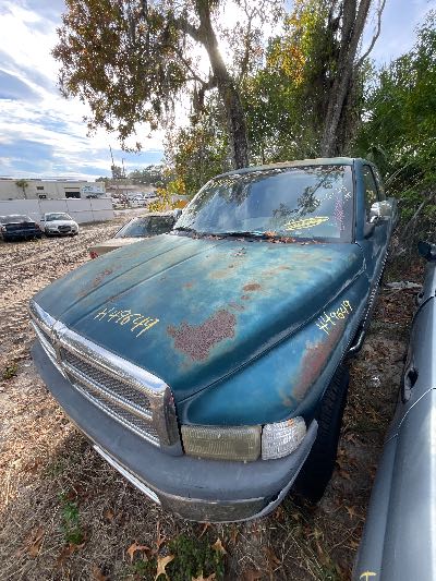 1995 Dodge Ram 2500 Location - Large Trucks & Vans - Row 27 - Stock # H49649