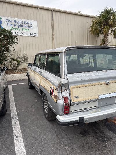 1988 Jeep Grand Wagoneer Location - Chrysler - Row 41 - Stock # H46436