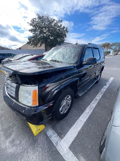 2003 Cadillac Escalade Location - Large Trucks & Vans - Row 32 - Stock # H50620
