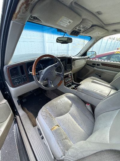 2003 Cadillac Escalade Location - Large Trucks & Vans - Row 32 - Stock # H50620