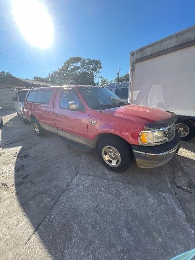 2002 Ford F-150 Location - Large Trucks & Vans - Row 25 - Stock # H50616