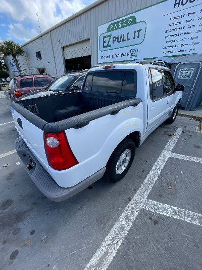 2001 Ford Explorer Sport Trac Location - Ford - Row 34 - Stock # H50725