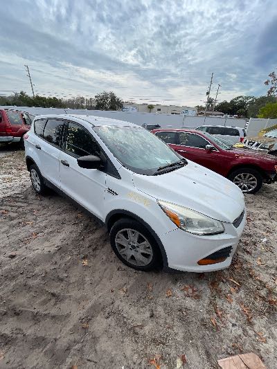 2014 Ford Escape Location - Ford - Row 33 - Stock # H50596