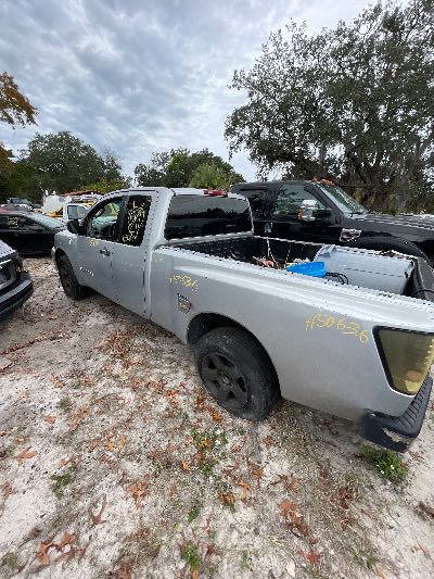2005 Nissan Titan Location - Large Trucks & Vans - Row 27 - Stock # H50636