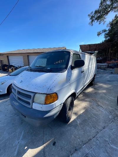 2001 Dodge Ram Van Location - Large Trucks & Vans - Row 27 - Stock # H50871