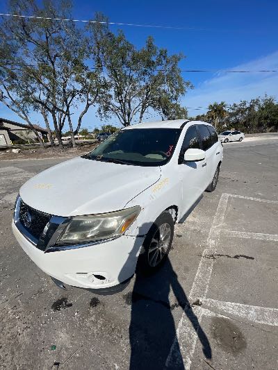 2013 Nissan Pathfinder Location - Imports - Row 1 - Stock # H50975