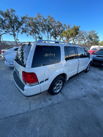 2004 Lincoln Aviator Location - Ford - Row 36 - Stock # H51009