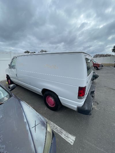 2001 Ford Econoline Location - Large Trucks & Vans - Row 28 - Stock # H51081