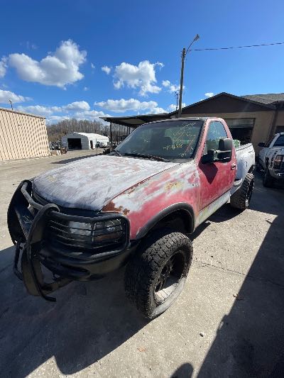 2001 Ford F-150 Location - Large Trucks & Vans - Row 28 - Stock # H51188