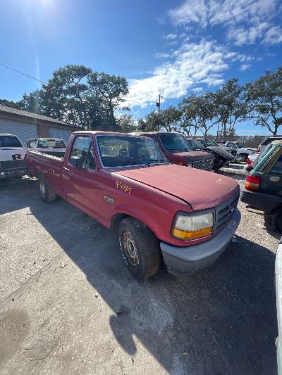 1995 Ford F-150 Location - Large Trucks & Vans - Row 34 - Stock # H51189