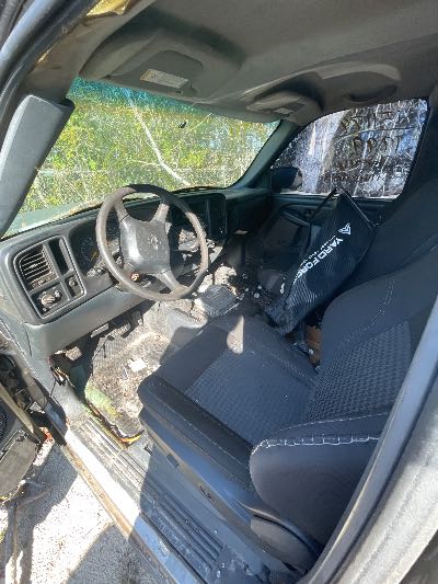 1999 Chevrolet Silverado 1500 Location - Large Trucks & Vans - Row 31 - Stock # H51179