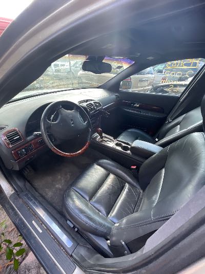 2002 Lincoln LS Location - Ford - Row 25 - Stock # H51183