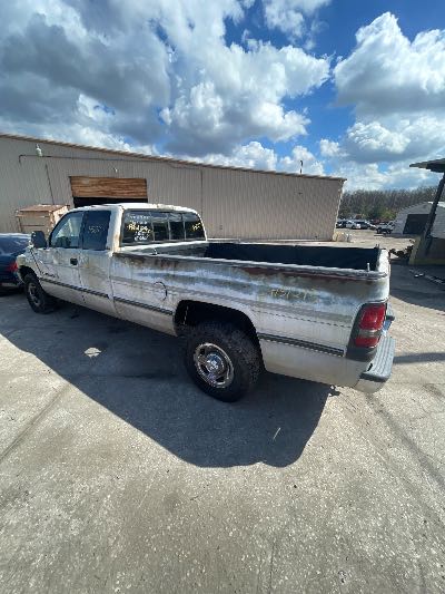 1997 Dodge Ram 2500 Location - Large Trucks & Vans - Row 29 - Stock # H51215