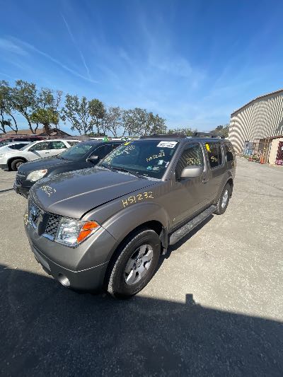 2006 Nissan Pathfinder Location - Imports - Row 10 - Stock # H51232