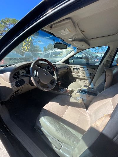2004 Ford Taurus Location - Ford - Row 25 - Stock # H51251