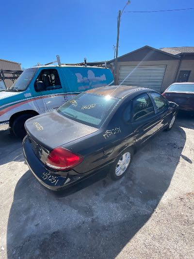 2004 Ford Taurus Location - Ford - Row 25 - Stock # H51251