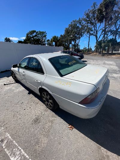 2005 Lincoln LS Location - Ford - Row 26 - Stock # H51245