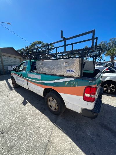 2005 Ford F-150 Location - Large Trucks & Vans - Row 30 - Stock # H51211