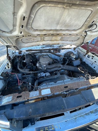 1992 Ford Bronco Location - Large Trucks & Vans - Row 33 - Stock # H51241