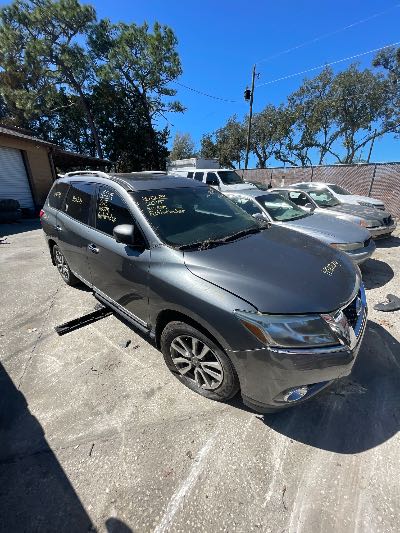 2015 Nissan Pathfinder Location - Imports - Row 12 - Stock # H51274