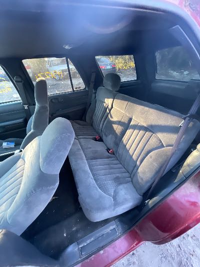 2002 Chevrolet Blazer Location - GM - Row 34 - Stock # H51271