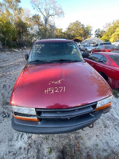 2002 Chevrolet Blazer Location - GM - Row 34 - Stock # H51271