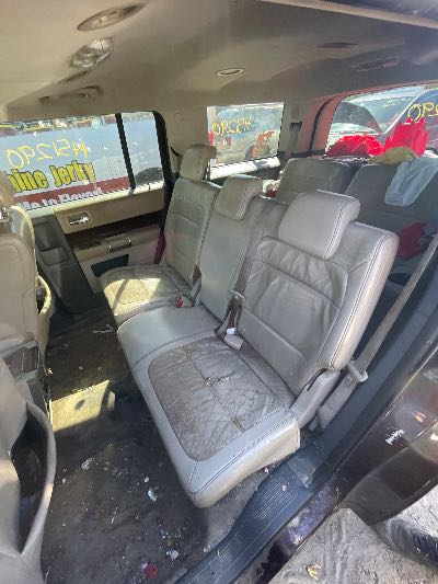 2009 Ford Flex Location - Ford - Row 26 - Stock # H51290