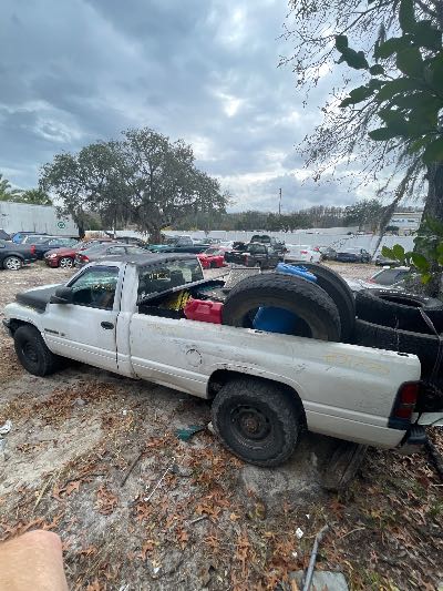 2002 Dodge Ram 2500 Location - Large Trucks & Vans - Row 35 - Stock # H51270