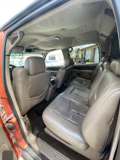 2004 Chevrolet Avalanche Location - Large Trucks & Vans - Row 16 - Stock # H51389