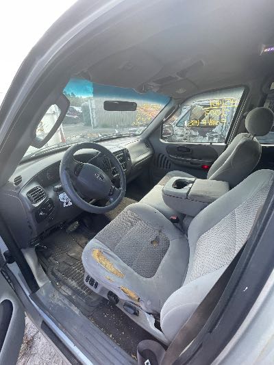 2003 Ford F-150 Location - Large Trucks & Vans - Row 34 - Stock # H51401