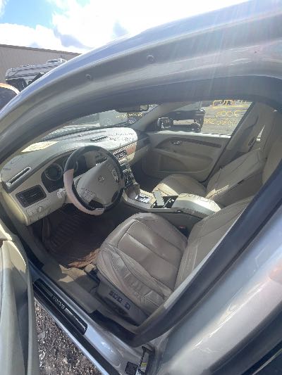 2009 Volvo S80 Location - Imports - Row 25 - Stock # H51405