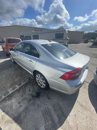 2009 Volvo S80 Location - Imports - Row 25 - Stock # H51405