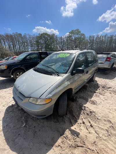 2000 Dodge Caravan Location - Chrysler - Row 38 - Stock # H50462