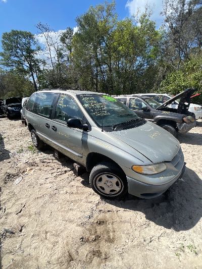 2000 Dodge Caravan Location - Chrysler - Row 38 - Stock # H50462