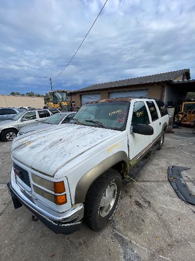 1998 GMC Suburban Location - Large Trucks & Vans - Row 15 - Stock # H51445