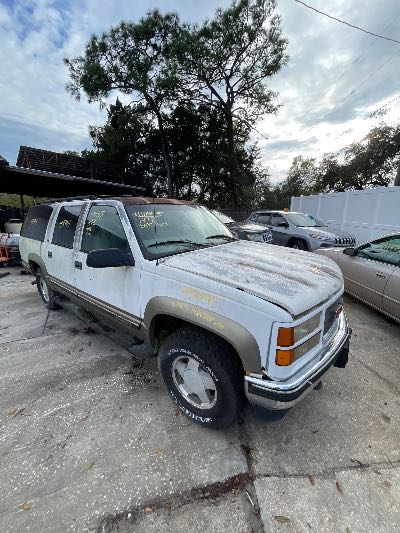 1998 GMC Suburban Location - Large Trucks & Vans - Row 15 - Stock # H51445