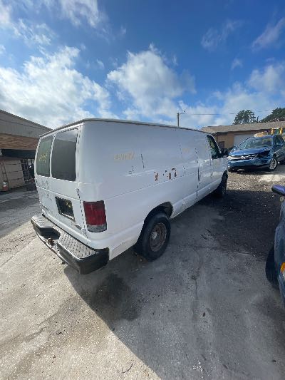 2006 Ford Econoline Location - Large Trucks & Vans - Row 15 - Stock # H51498