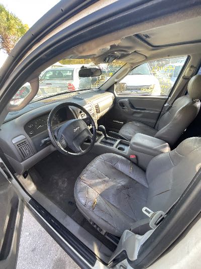 2002 Jeep Grand Cherokee Location - Chrysler - Row 40 - Stock # H51464