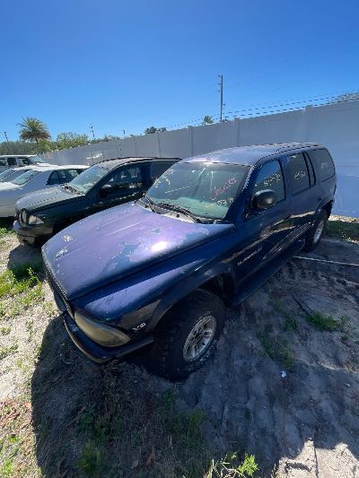 2000 Dodge Durango Location - Chrysler - Row 40 - Stock # H51530