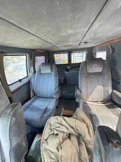 1997 Dodge Ram Van Location - Large Trucks & Vans - Row 17 - Stock # H51544