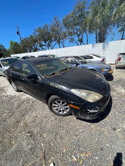 2002 Lexus ES 300 Location - Imports - Row 45 - Stock # H51564