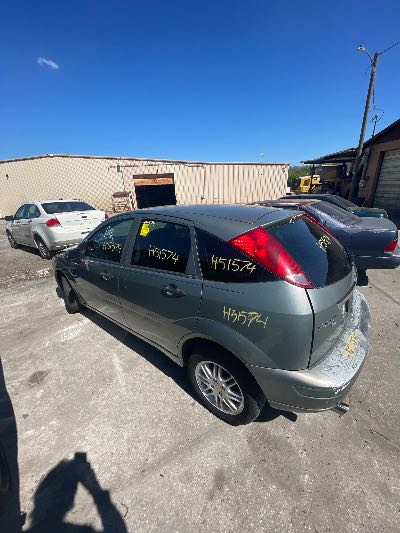 2005 Ford Focus Location - Ford - Row 30 - Stock # H51574