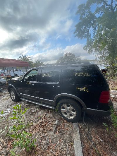 2003 Ford Explorer Location - Ford - Row 31 - Stock # H51552