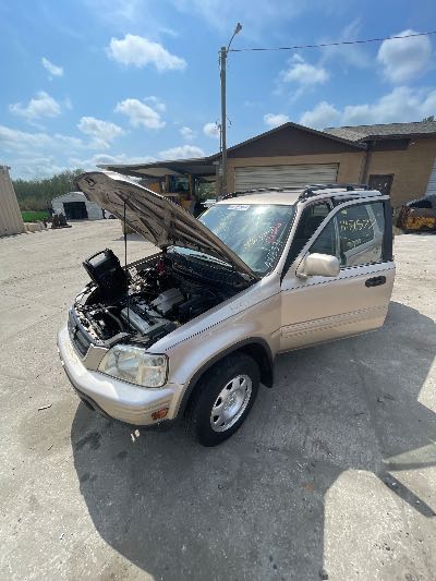 2000 Honda CR-V Location - Imports - Row 23 - Stock # H51577