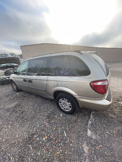 2005 Dodge Grand Caravan Location - Chrysler - Row 41 - Stock # H51626