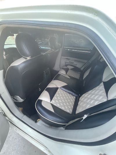 2005 Chrysler 300 Location - Chrysler - Row 41 - Stock # H51645