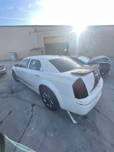 2005 Chrysler 300 Location - Chrysler - Row 41 - Stock # H51645