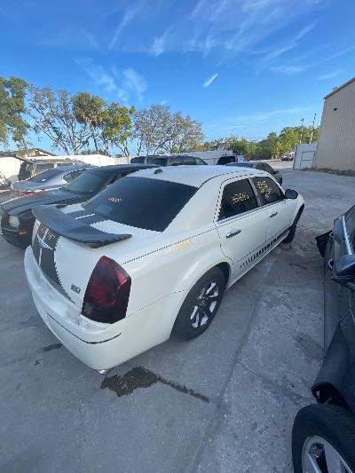2005 Chrysler 300 Location - Chrysler - Row 41 - Stock # H51645