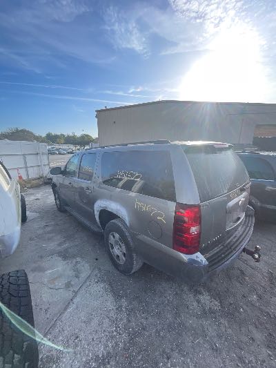 2008 Chevrolet Suburban Location - Large Trucks & Vans - Row 18 - Stock # H51672
