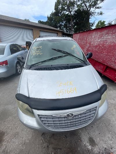 2003 Chrysler Voyager Location - Chrysler - Row 41 - Stock # H51669